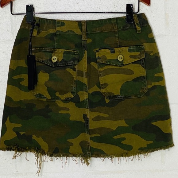 Blank NYC Camo Skirt size 6 NWT - Picture 4 of 8